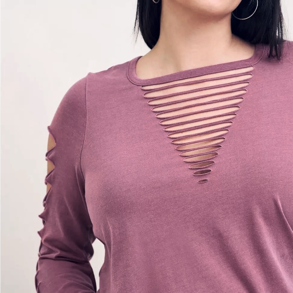 Torrid Long Sleeve Purple Slasher Tee Size 1 (14/16)